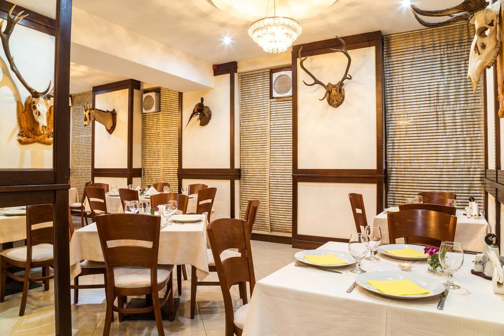 Family Hotel 테티븐 외부 사진